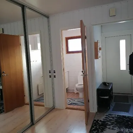 Cozy Arctic Circle Family House Willa